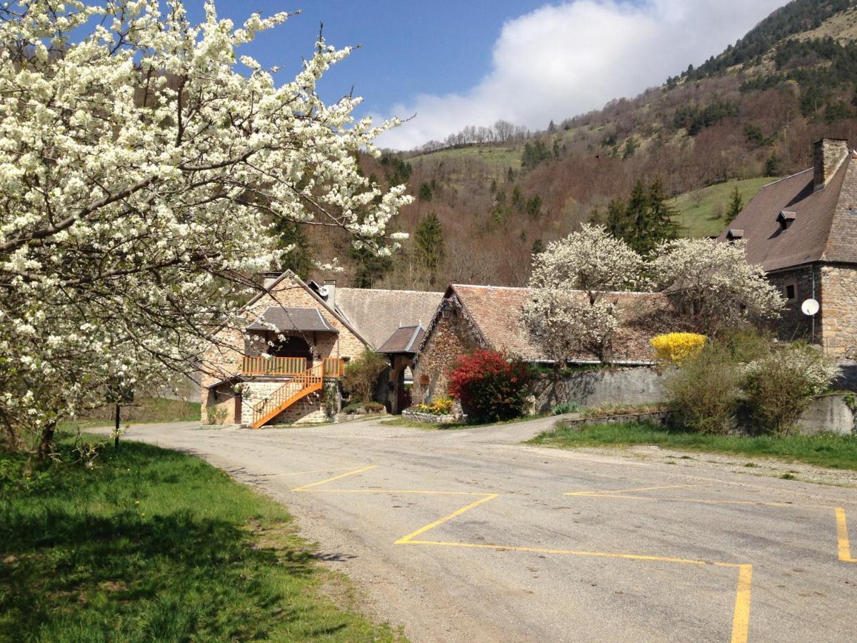 Au Fil Des Saisons Bed and Breakfast Les Cotes de Corps Buitenkant foto